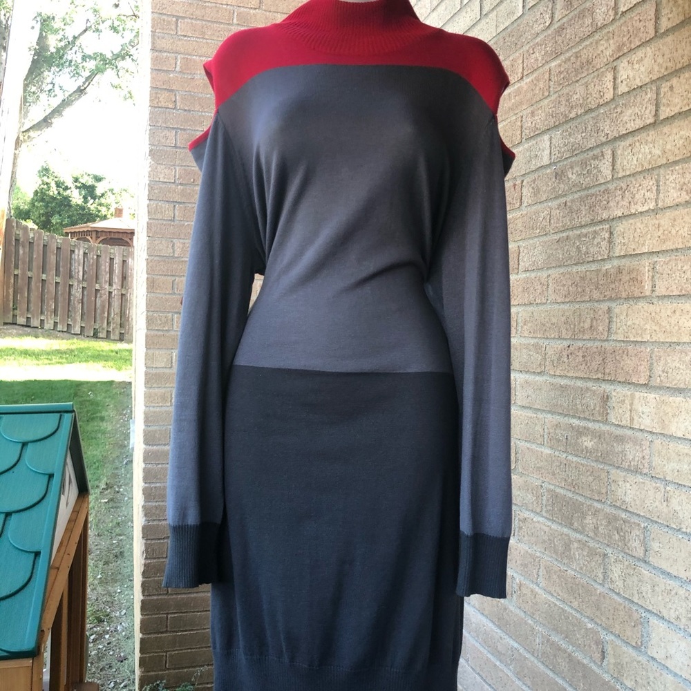 Derek Hart Sz 3x cold shoulder sweater dress